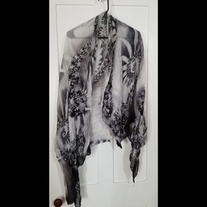 🌹Black and White Wrap Scarf